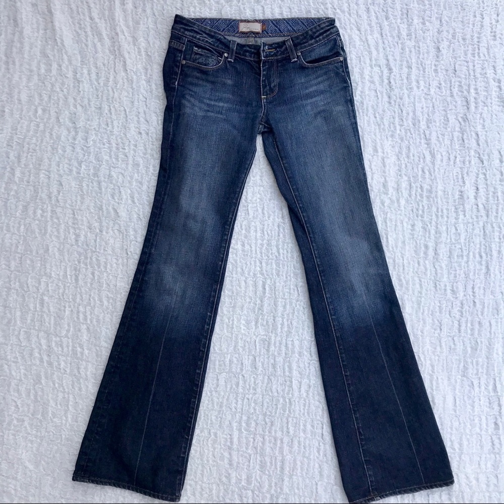 Paige Premium boot cut jeans!